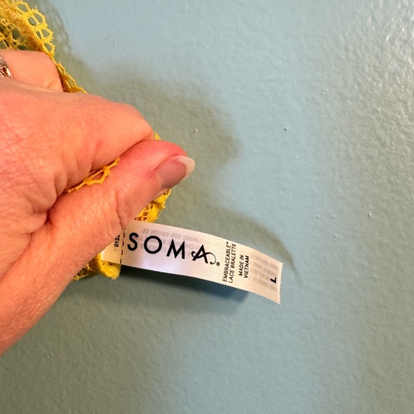 Sunshine yellow, Soma , lace, size large, bralette. - Picture 3 of 4